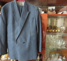 Мужские костюмы. 48 р -синий и светлый по 5000 руб - Мужская одежда в Краснодаре