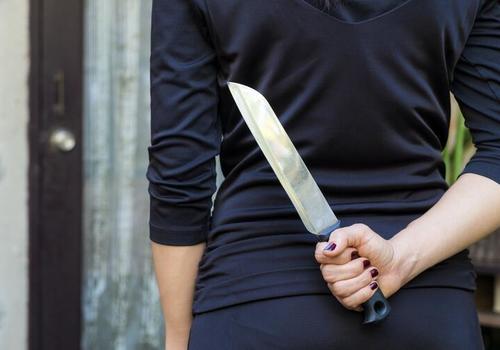 В Усть-Лабинском районе 42-летняя дочь зверски зарезала свою мать